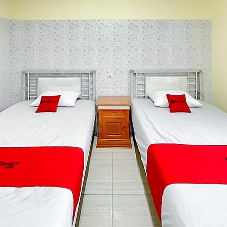 Reddoorz Near Grage Mall Cirebon Hotel Exterior foto